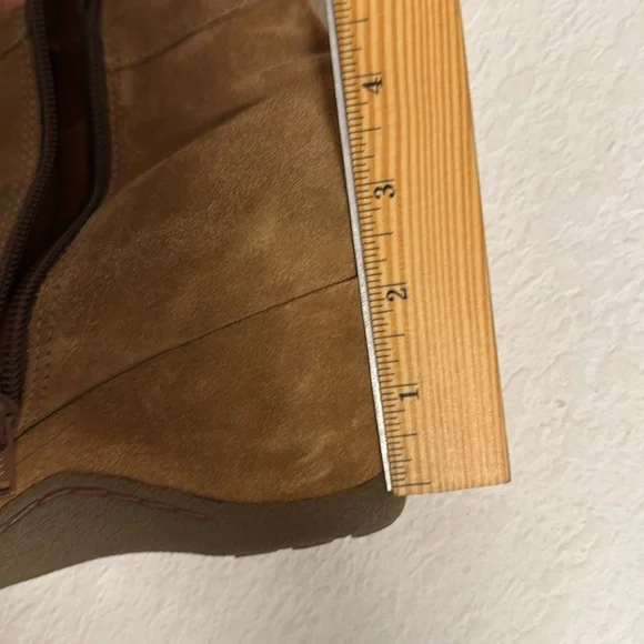 Leather Suede Tan Knee-High wedge Boots 8 - Picture 12 of 13